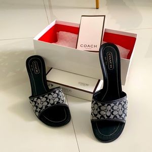 Authentic Genuine Leather Coach Kitty Heels